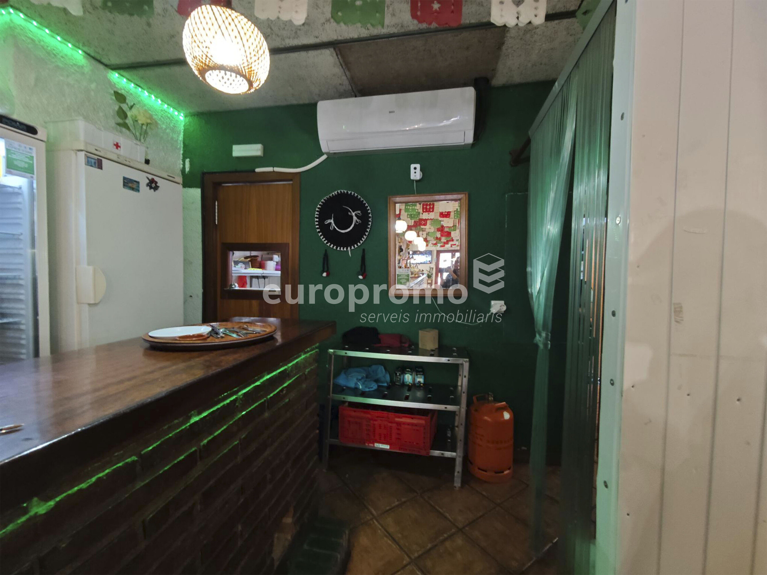 LOCAL EN VENDA A LA ZONA DE STA EUGÈNIA!